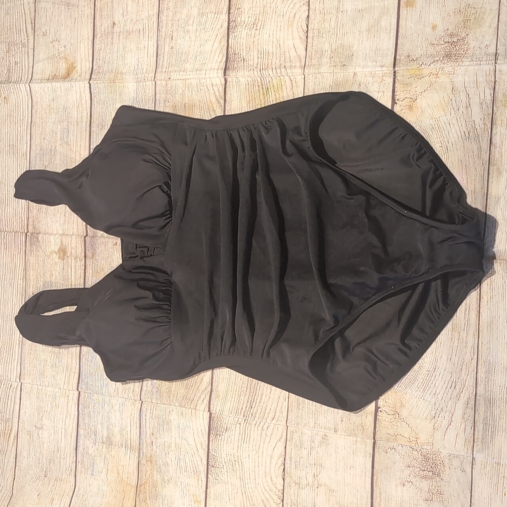 Lands End Women's Black Rouched One Piece Size 14 Swim Bathing Suit